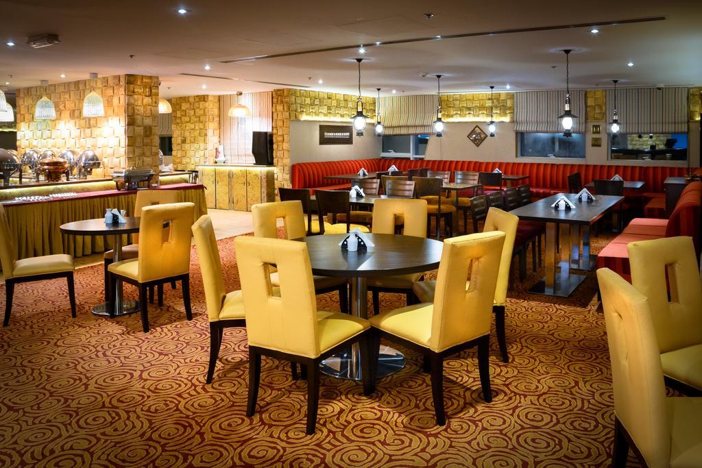 Golden Ocean Hotel Ad Dawhah Esterno foto