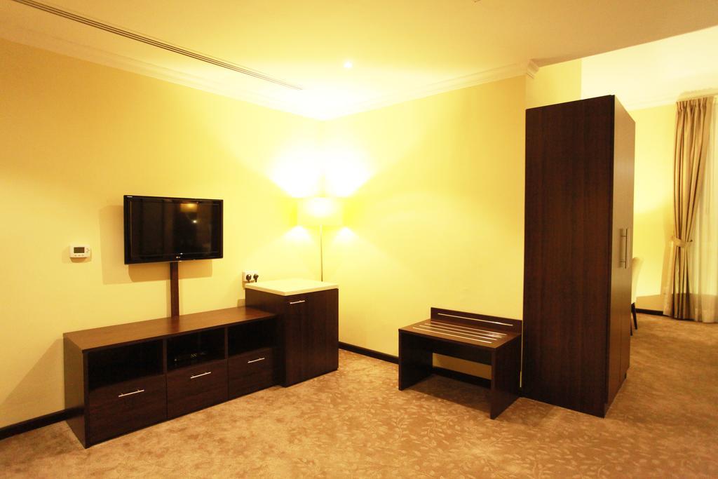 Golden Ocean Hotel Ad Dawhah Esterno foto