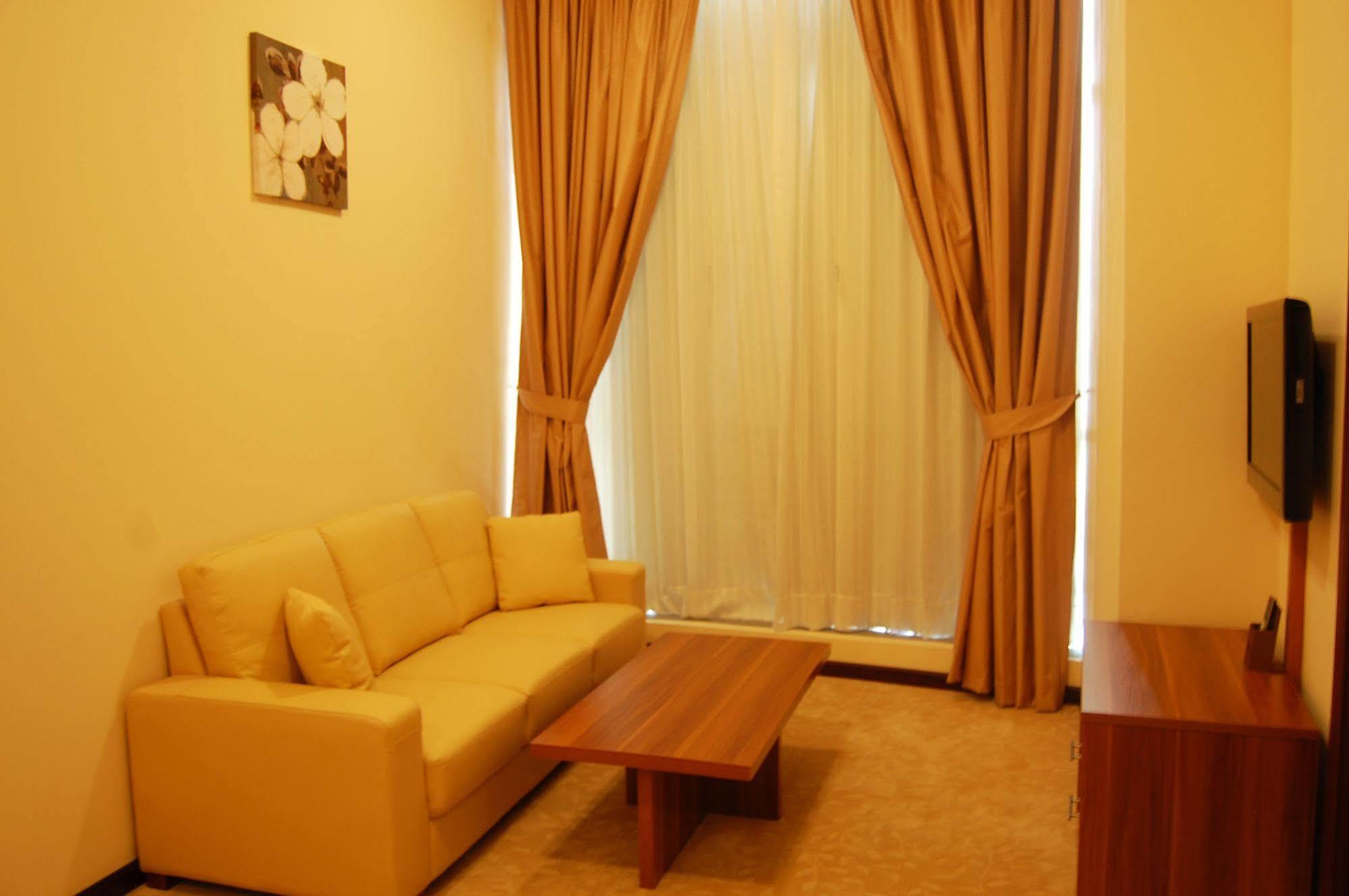 Golden Ocean Hotel Ad Dawhah Esterno foto